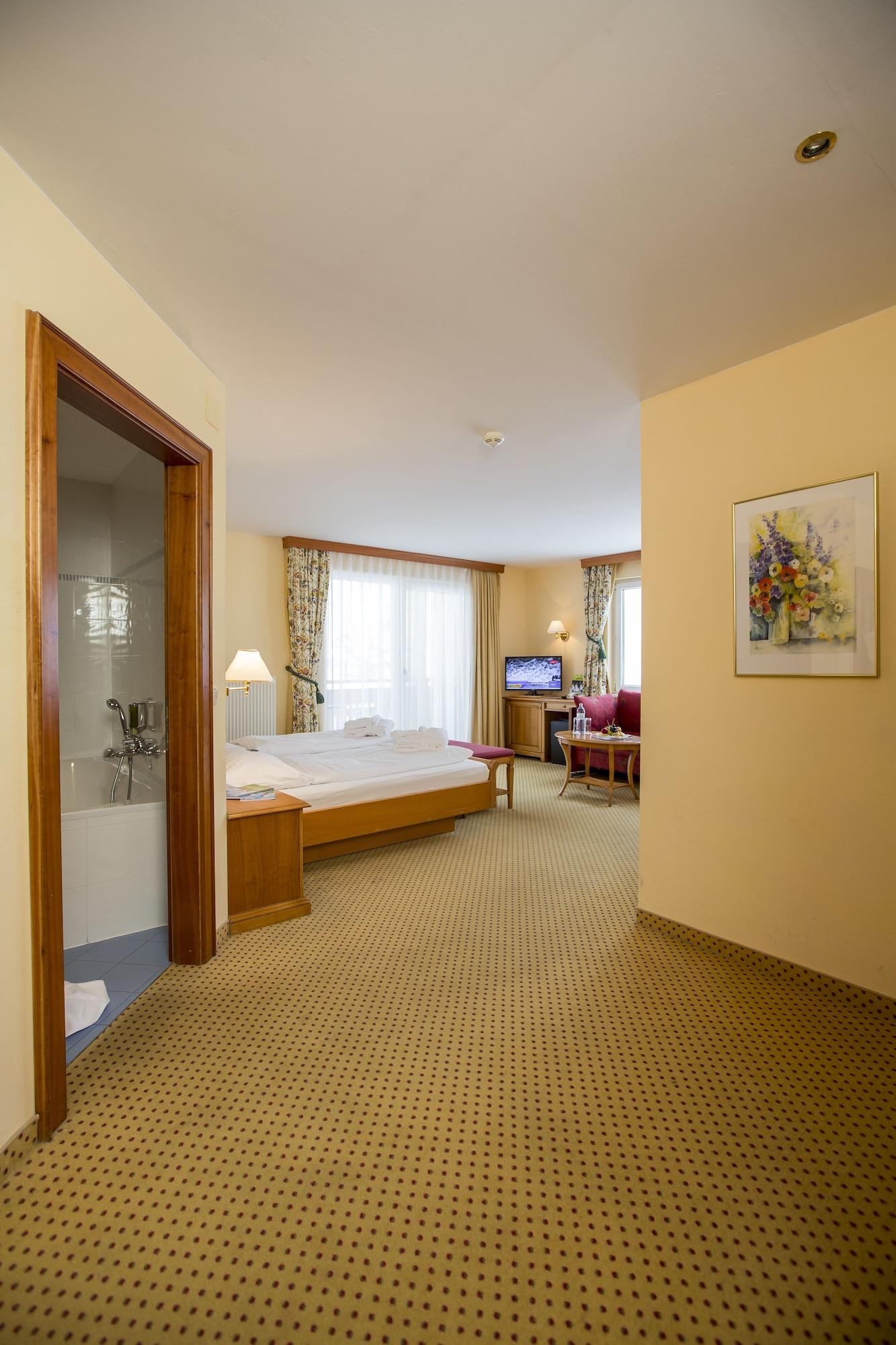 Falkensteiner Aktiv & Familienhotel Cristallo Superior Katschberghöhe Dış mekan fotoğraf